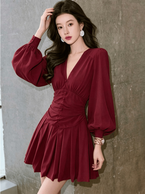 long-sleeved dress, new style for spring and autumn, French little black dress, petite skirt, waist-cinching chiffon long dress