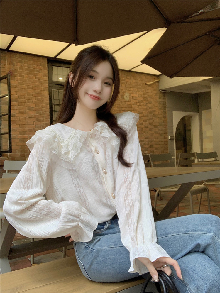 Retro French lace gentle sweet long-sleeved shirt for women, unique base layer inner top